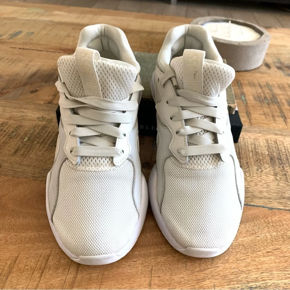 Puma Nova GRL BOSS Women’s Sneakers Size 8 Color Marshmallow